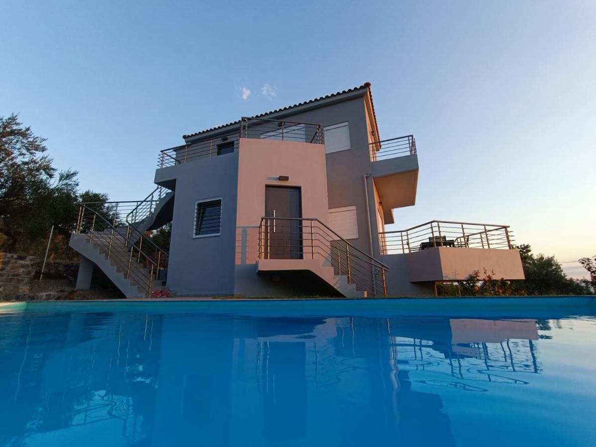 Evilenia Luxury Apartments Kalamata Esterno foto
