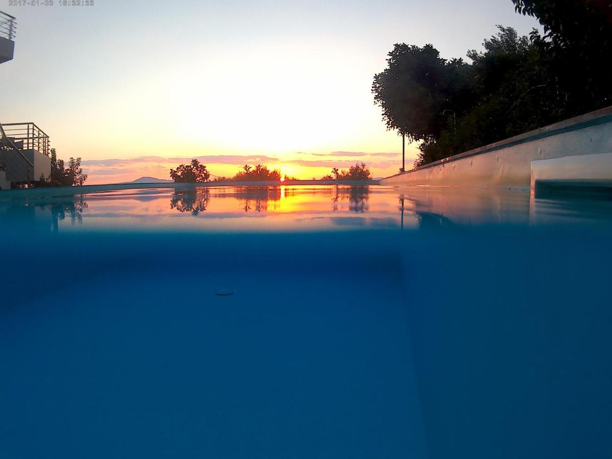 Evilenia Luxury Apartments Kalamata Esterno foto